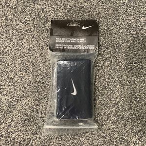 *NWT Nike Dry-fit Doublewide Wristbands